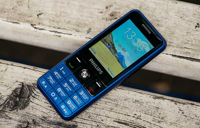 лучшие кнопочные телефоны 2022 Philips Xenium E182 | apptoday.ru