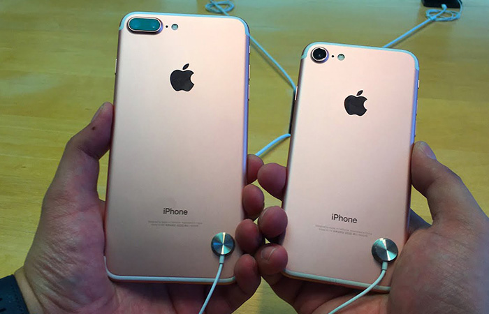 Смартфон Apple iPhone 7 сравнение с iPhone 7 Plus | apptoday.ru