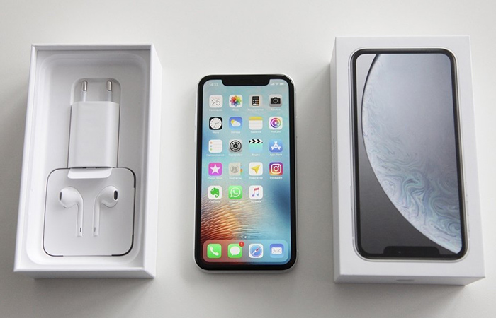 Смартфон Apple iPhone XR распаковка | apptoday.ru