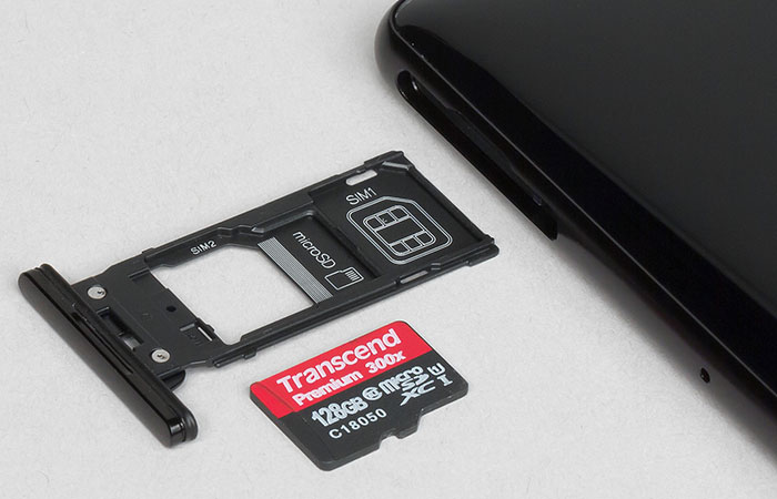 Смартфон Sony Xperia XZ2 слот карты памяти | apptoday.ru