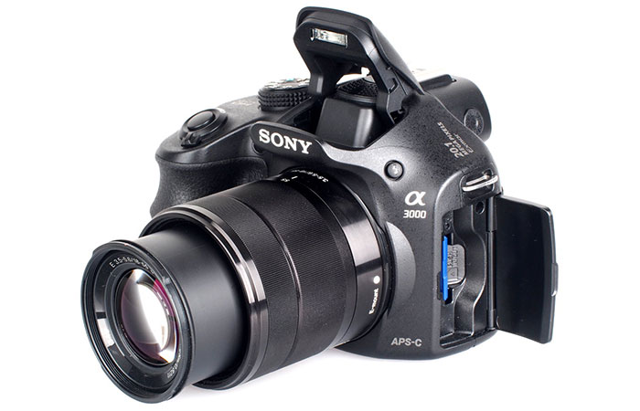 лучшие беззеркальные фотоаппараты 2018 для любителей Sony Alpha A3000 Kit | apptoday.ru