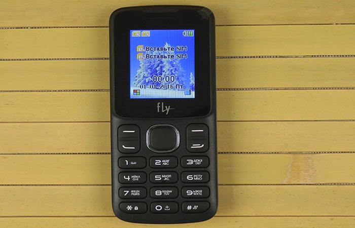 недорогой кнопочный телефон Fly FF1794 | apptoday.ru