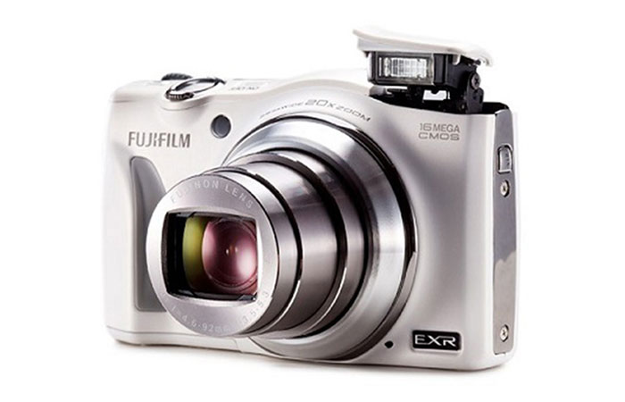 хорошие фотоаппараты до 10000 Fujifilm FinePix F750EXR | apptoday.ru