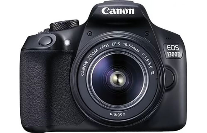 топ 10 зеркальных фотоаппаратов Canon EOS 1300D Kit